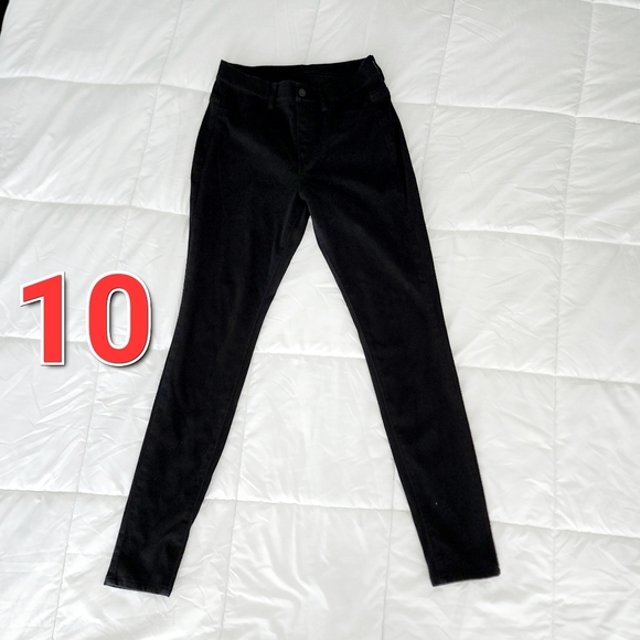 Assorted Jeans - AEO, Lucky Brand, Michael Kors & More - Picture 10 of 10